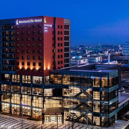 Westernlife Hotel Iksan Екстер'єр фото