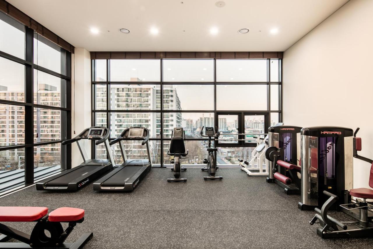 Westernlife Hotel Iksan Екстер'єр фото
