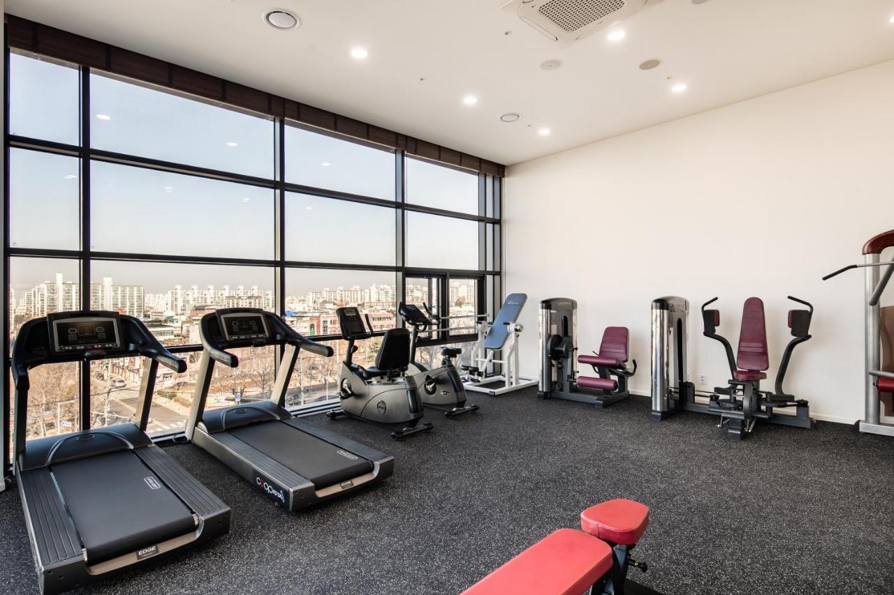 Westernlife Hotel Iksan Екстер'єр фото