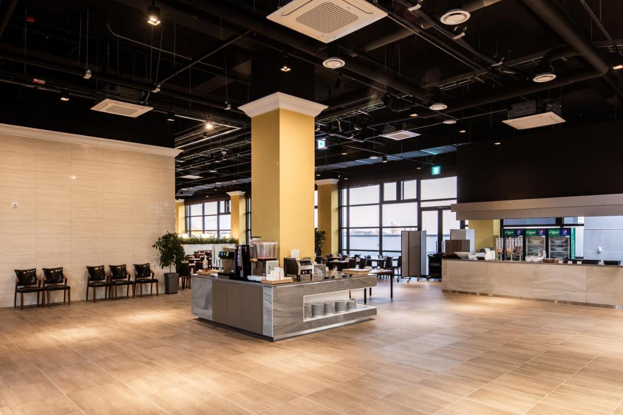 Westernlife Hotel Iksan Екстер'єр фото