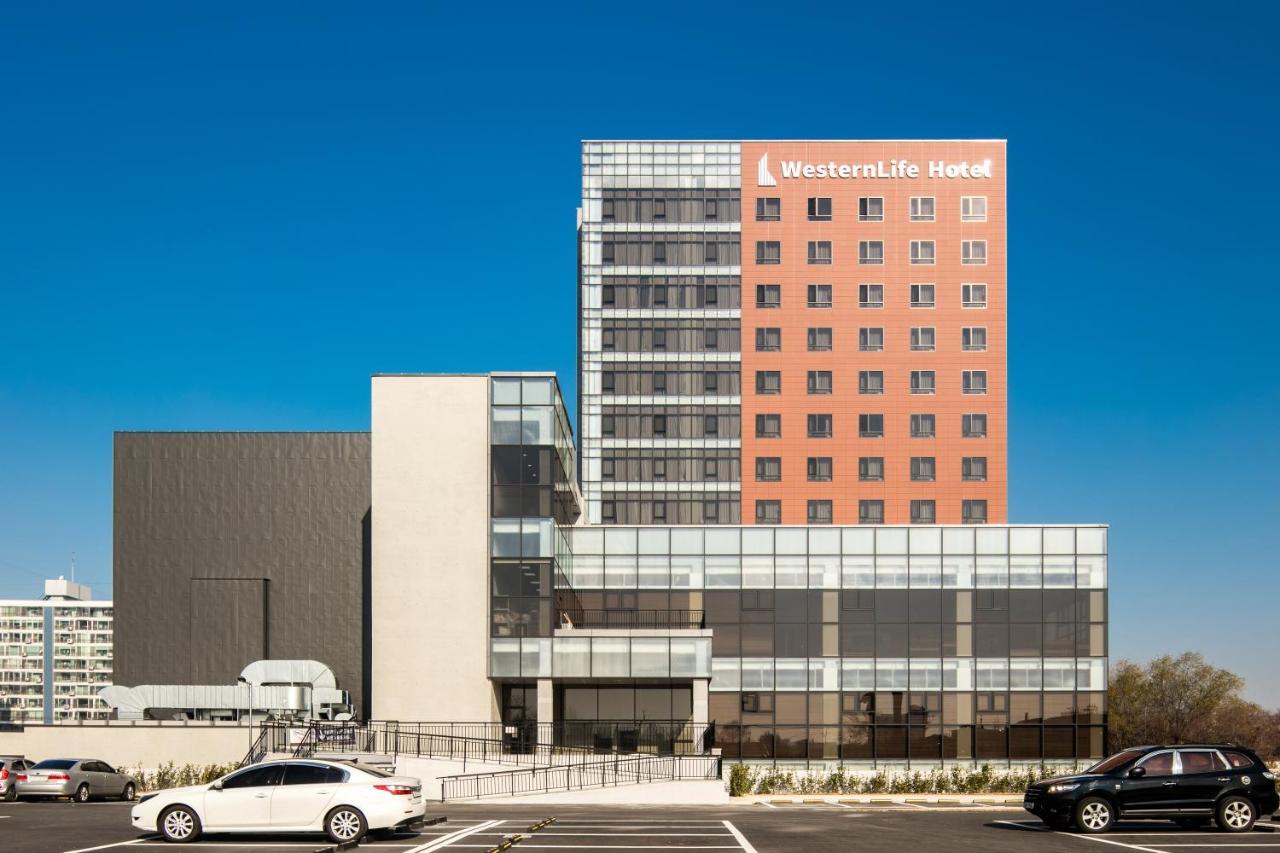 Westernlife Hotel Iksan Екстер'єр фото